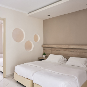 Family Room Type Image 2